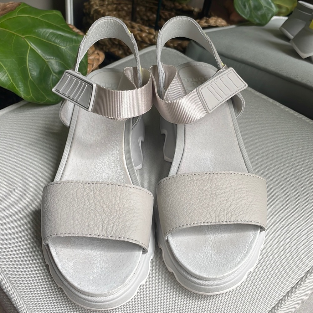 Sorel Kinetic Sandals